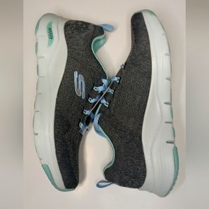 Womens Skechers- Arch Fit , Arch Support